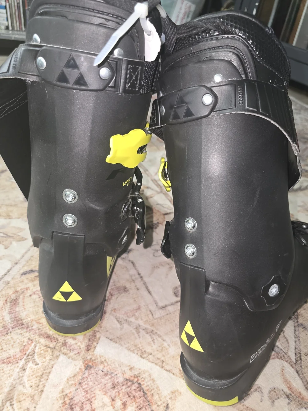 Fischer RC4 130 Vacuum Full Fit Men’s Ski Boots